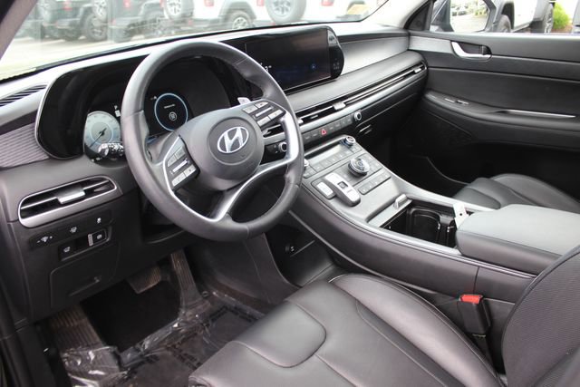 Used 2023 Hyundai Palisade Limited AWD/4WD image 3