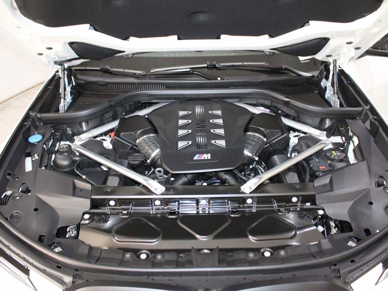 New 2026 BMW X7 M60i image 25