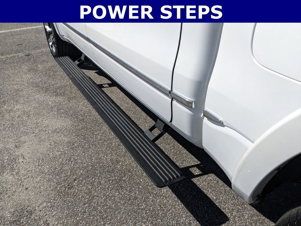 Certified 2022 RAM 1500 Limited w/ Body Color Bumper Group image 11