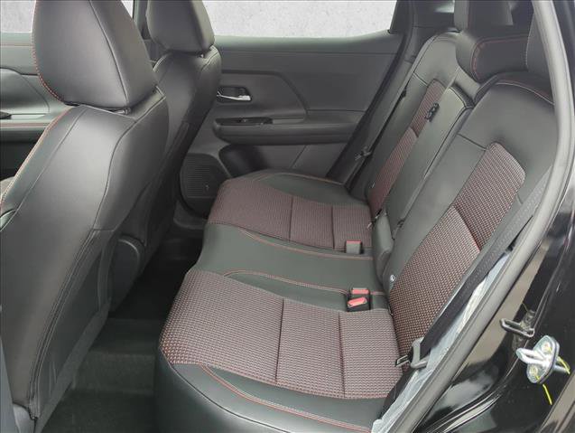 New 2026 Nissan Kicks SR image 16