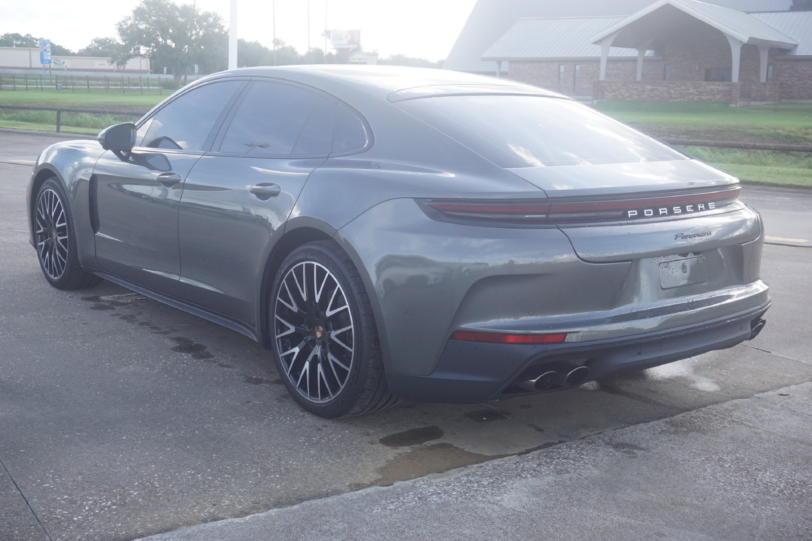 Used 2024 Porsche Panamera RWD image 6