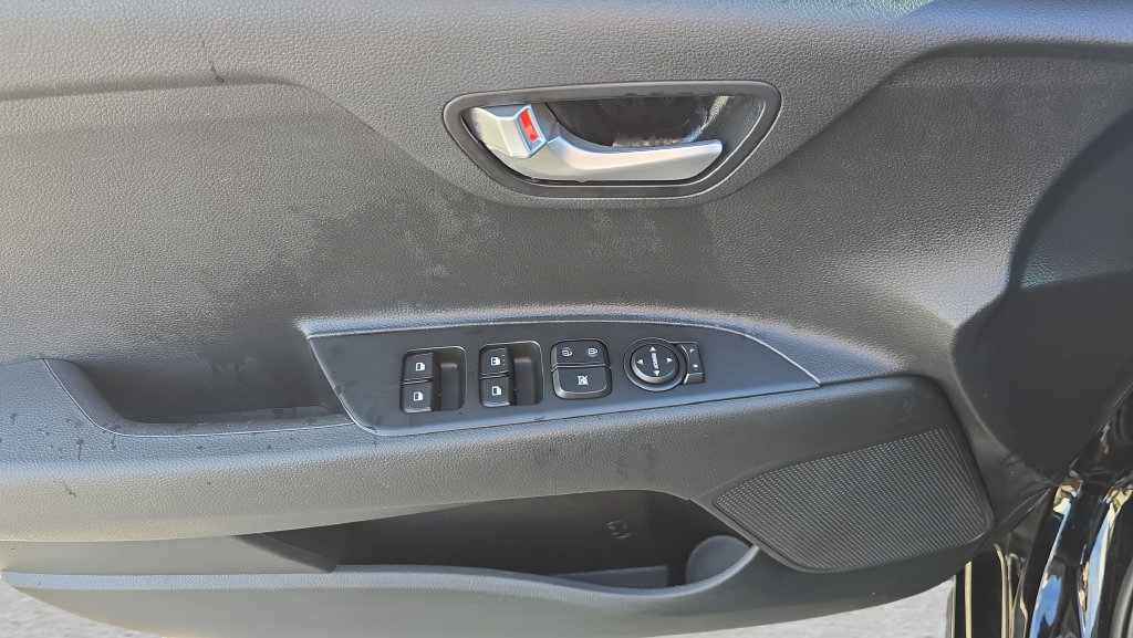 Used 2022 Kia Rio S FWD image 16