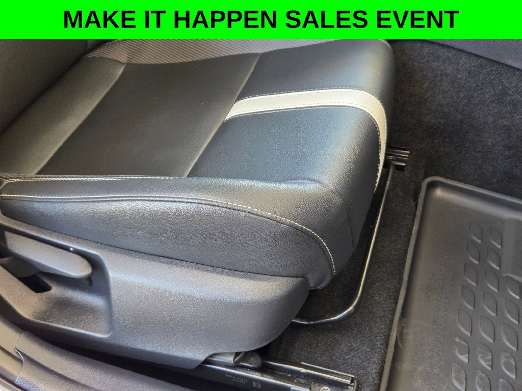 Used 2025 Toyota Camry SE FWD image 27
