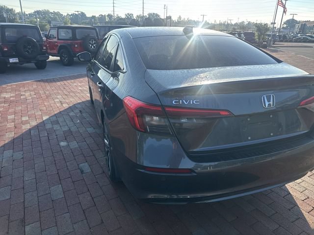Used 2022 Honda Civic Touring image 10