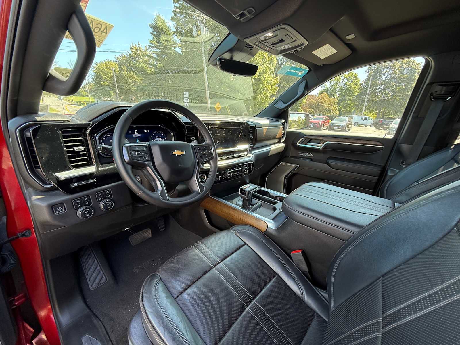 Used 2023 Chevrolet Silverado 1500 High Country w/ Technology Package image 19