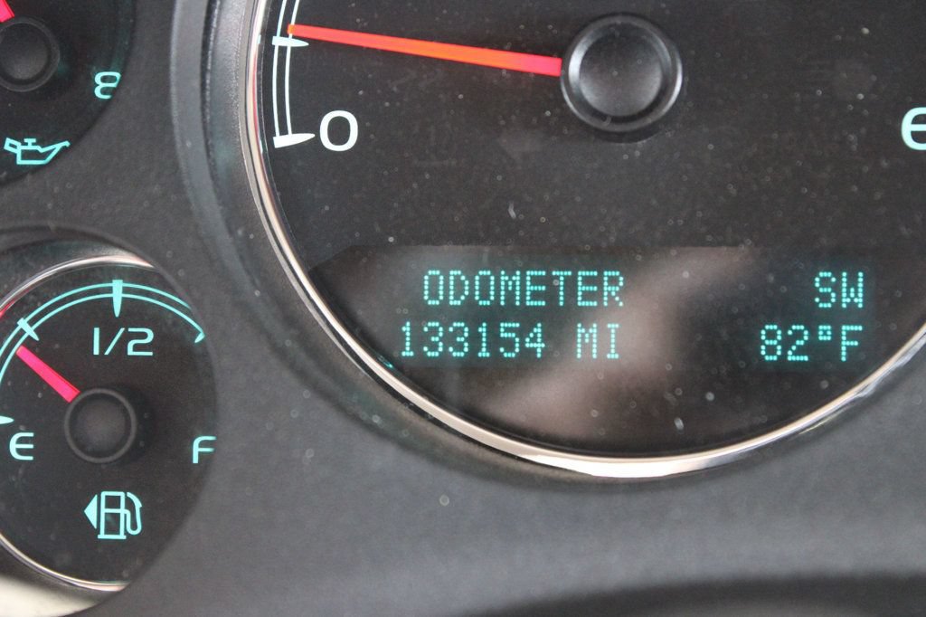 Used 2013 Chevrolet Tahoe LTZ AWD/4WD image 17