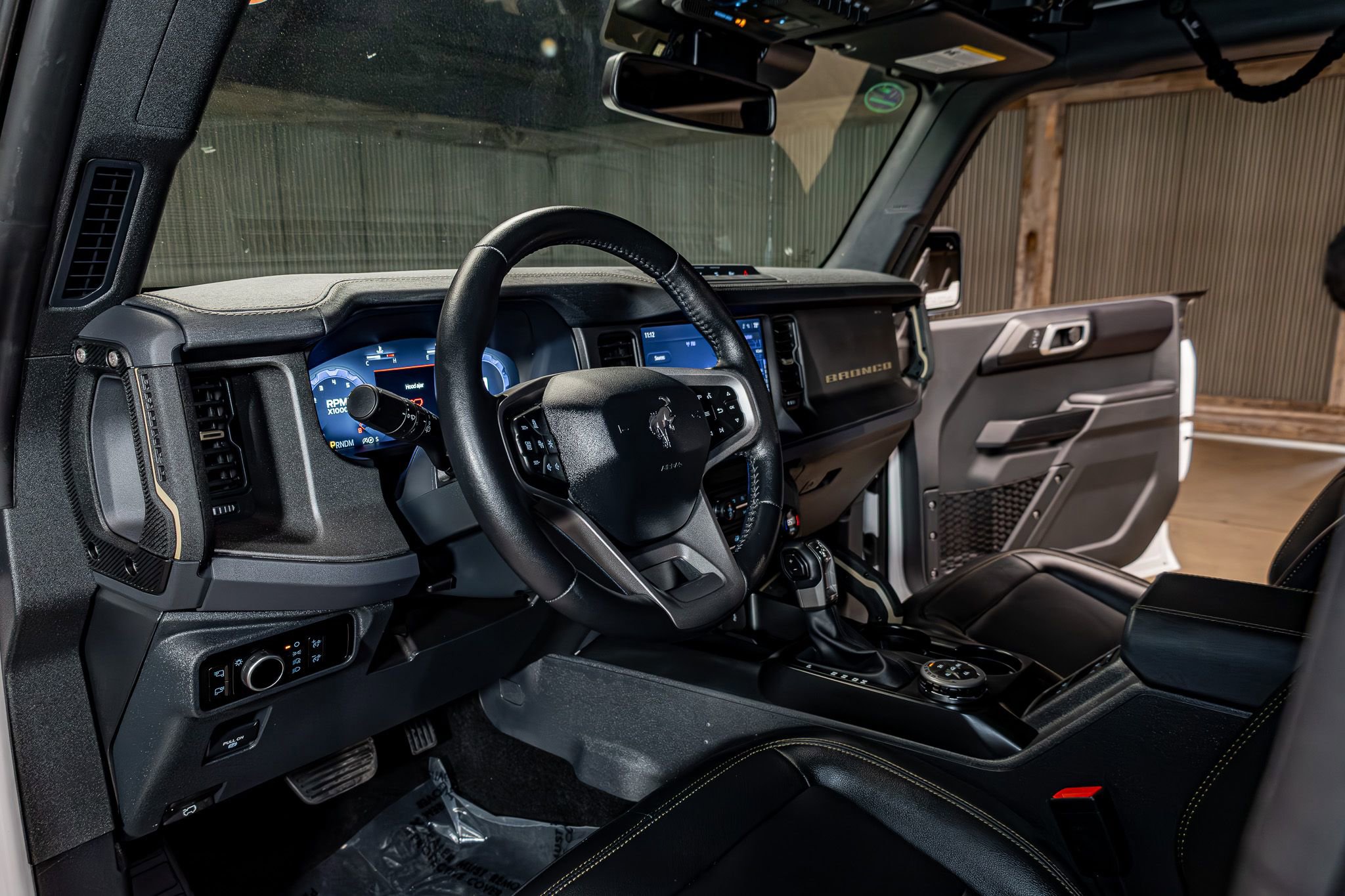 Used 2025 Ford Bronco Badlands AWD/4WD image 12
