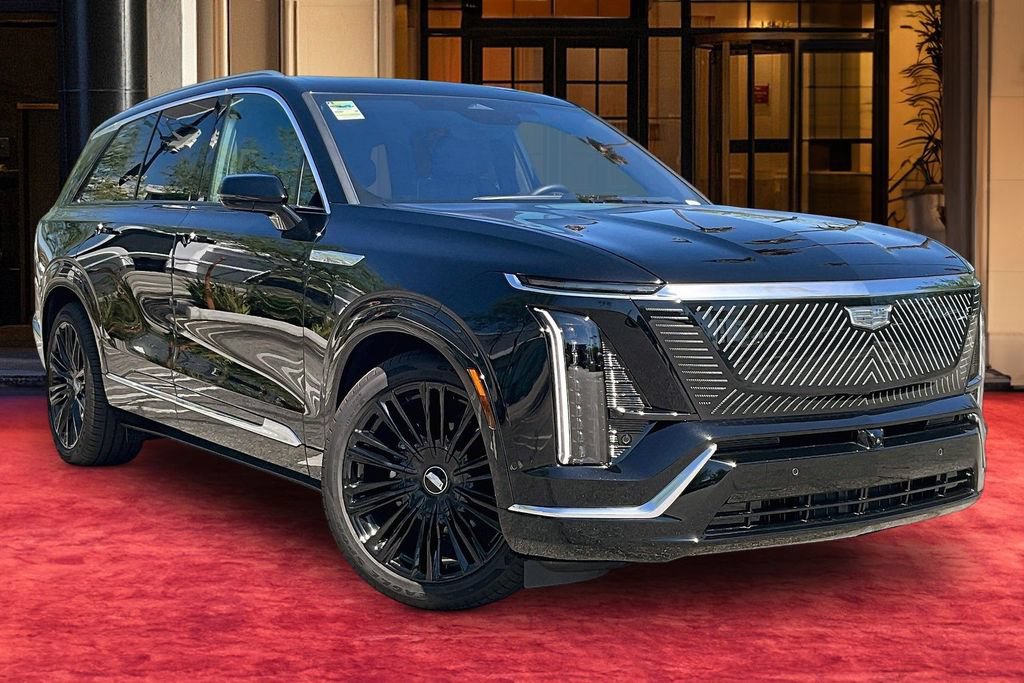 Used 2026 Cadillac Vistiq Premium Luxury AWD/4WD image 2