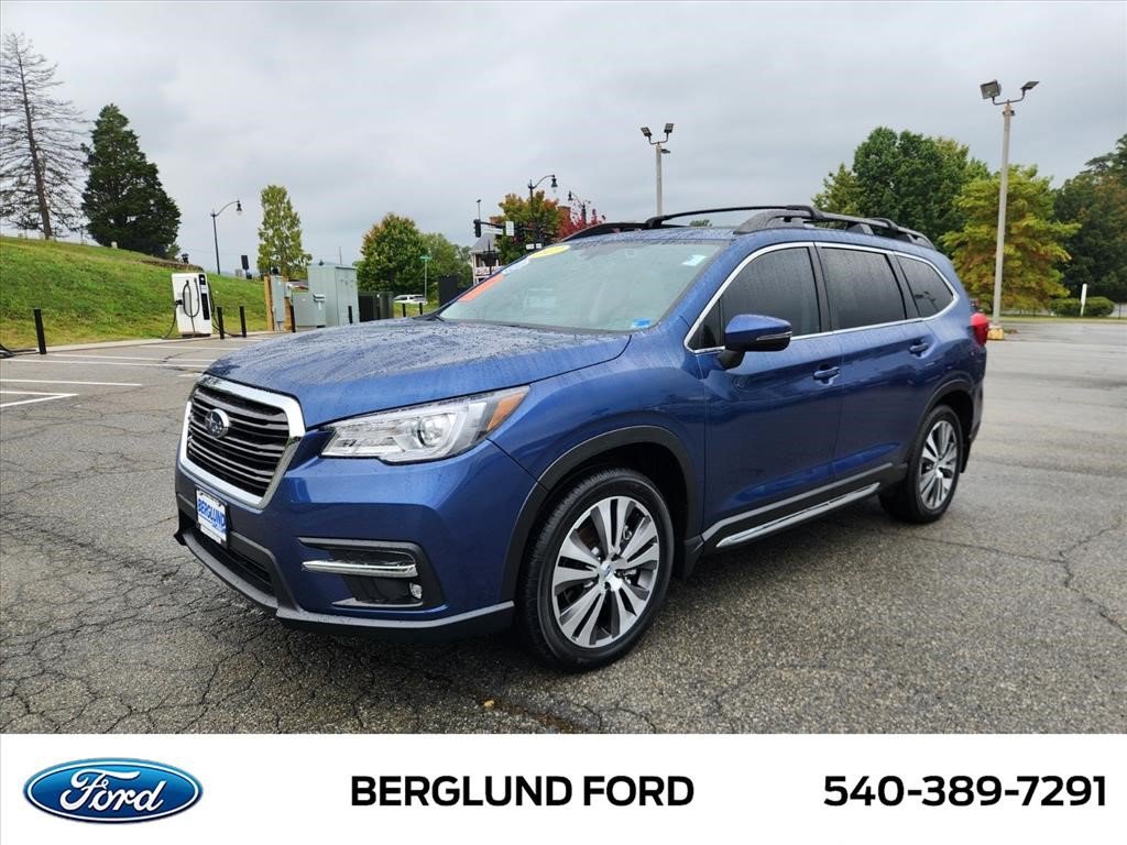 Used 2022 Subaru Ascent Limited w/ Technology Package AWD/4WD image 9