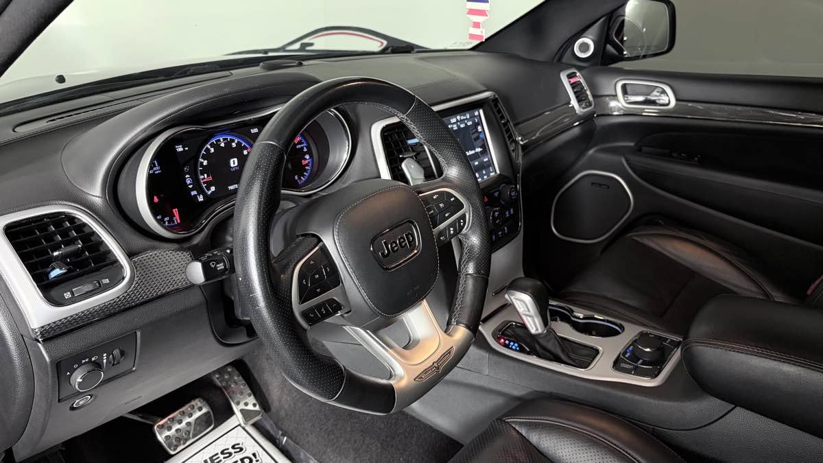 Used 2018 Jeep Grand Cherokee Trackhawk w/ Trailer Tow Group IV AWD/4WD image 13