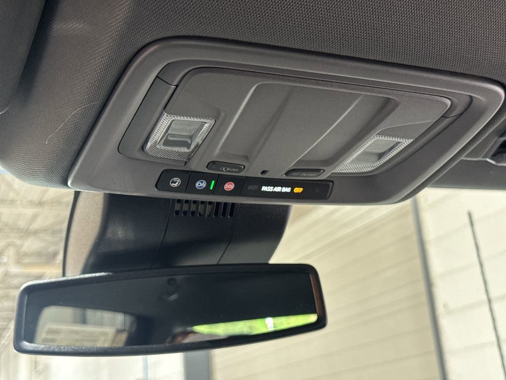 New 2025 GMC Sierra 2500 SLT w/ SLT Convenience Package image 42