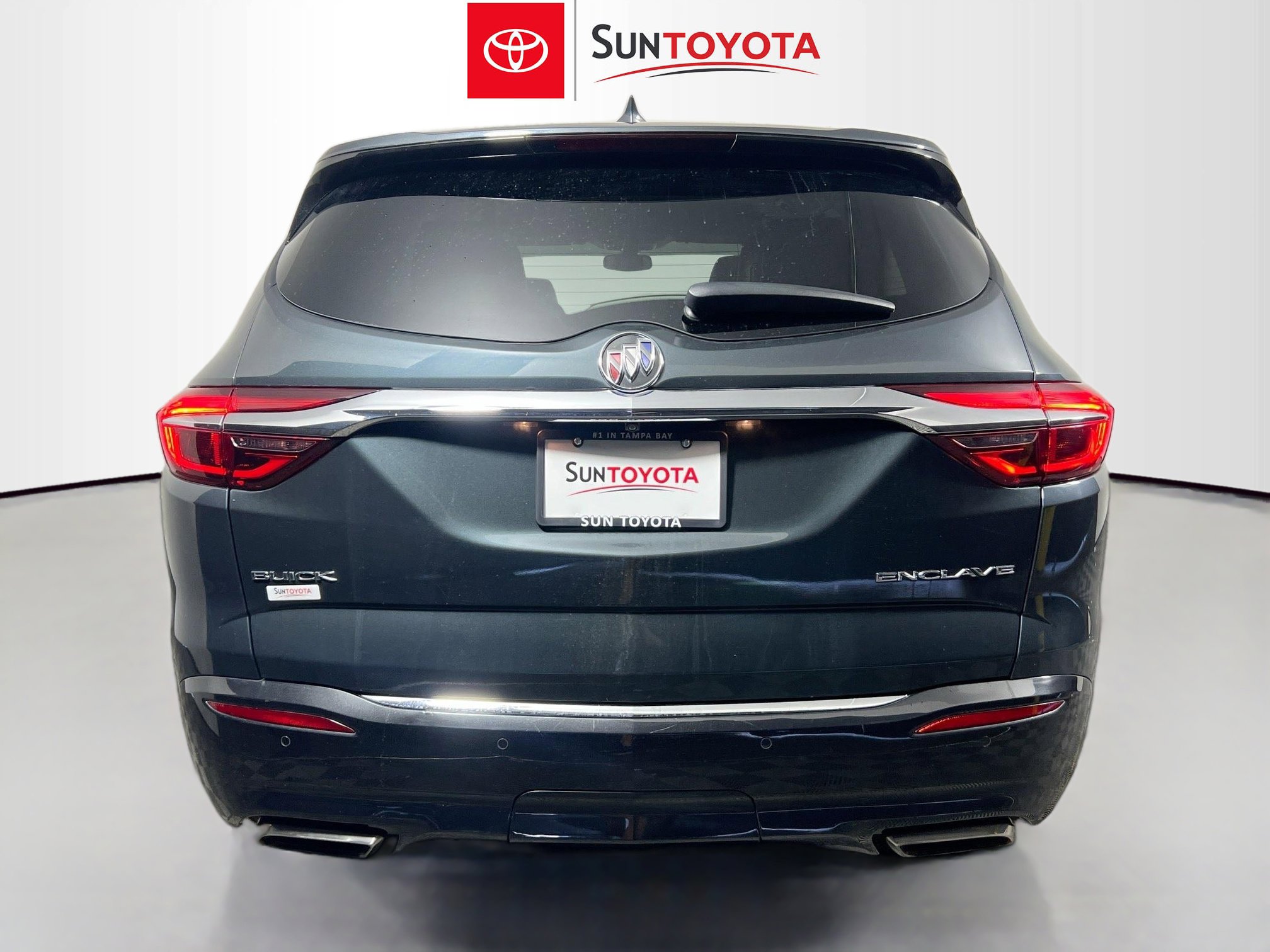 Used 2018 Buick Enclave Essence w/ Trailering Package FWD image 5