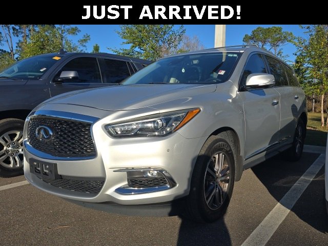 Used 2019 INFINITI QX60 Luxe w/ Essential Package