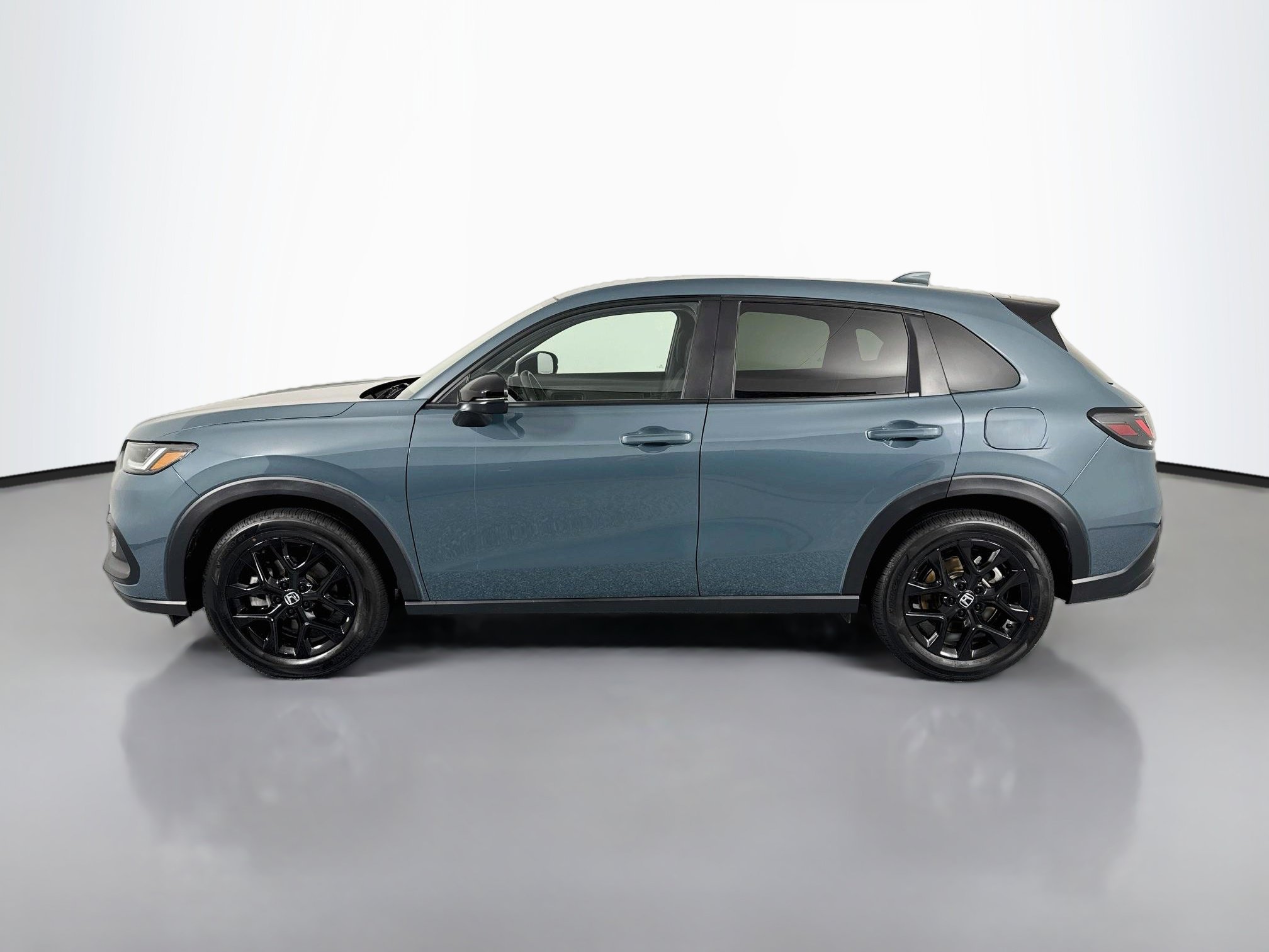 Certified 2025 Honda HR-V Sport image 8