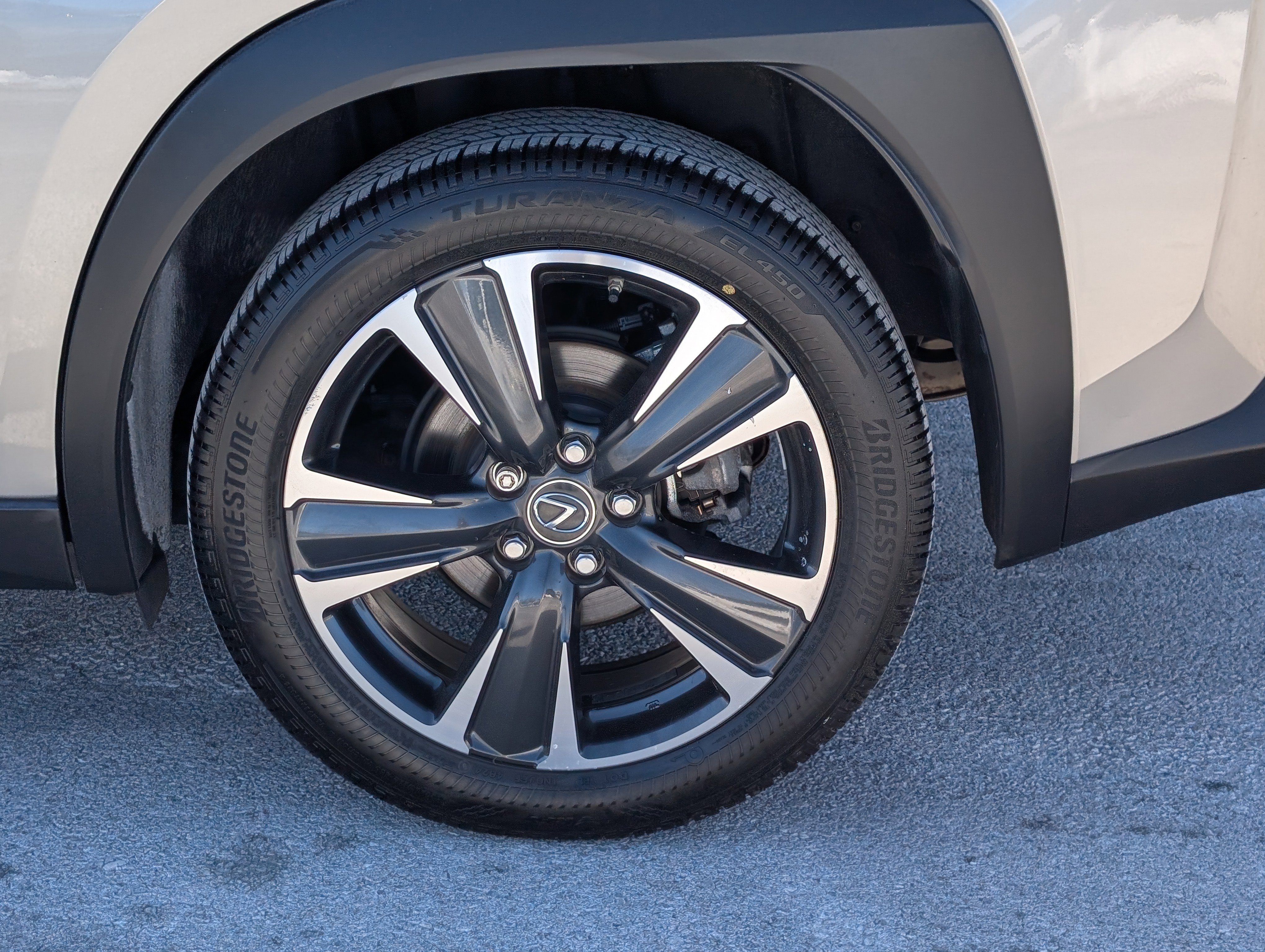 Used 2020 Lexus UX 250h w/ Premium Package image 10