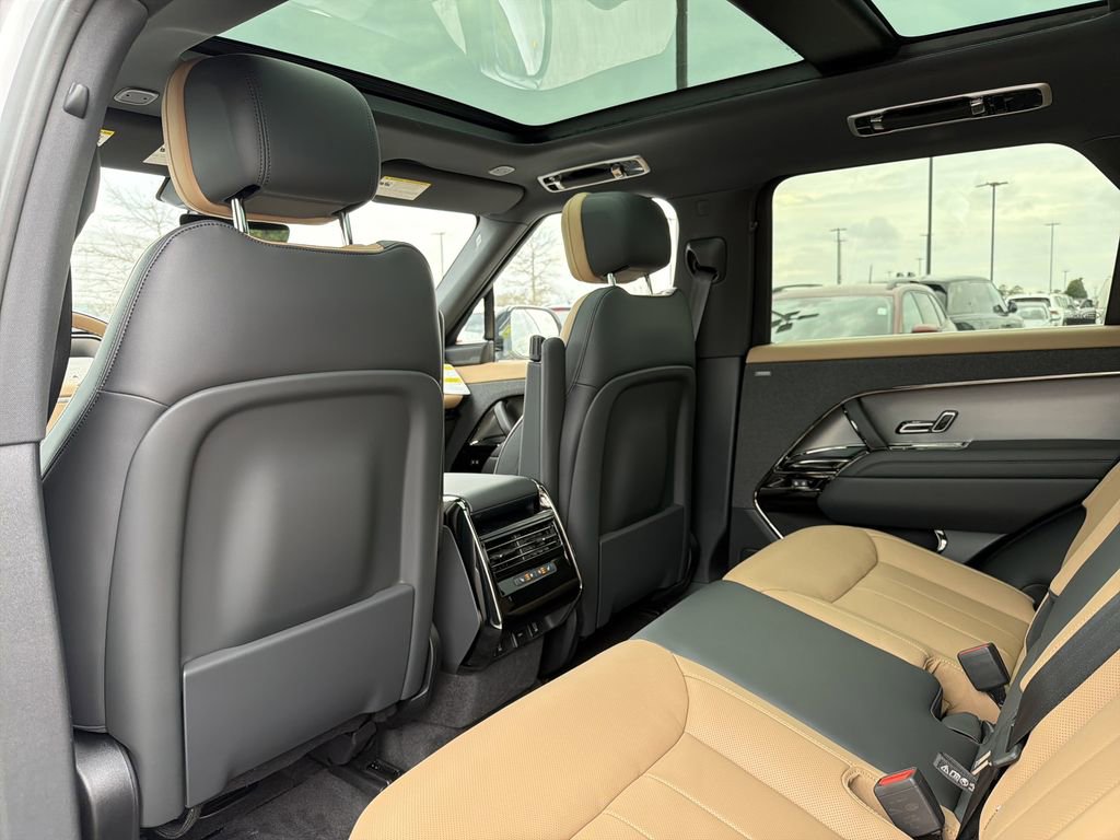 New 2026 Land Rover Range Rover Sport Dynamic SE image 11