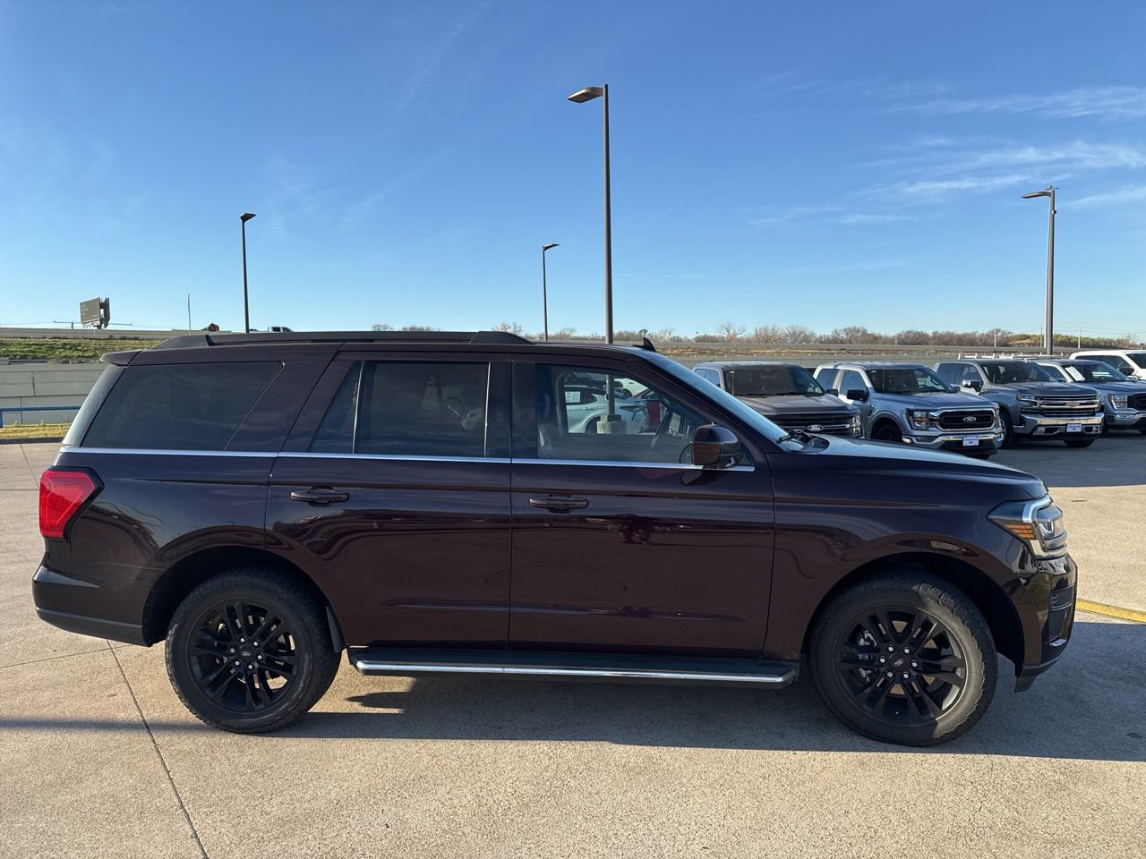 Used 2023 Ford Expedition XLT image 16