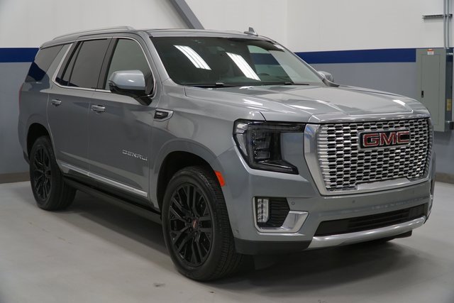 Used 2023 GMC Yukon Denali w/ Advanced Technology Package image 8