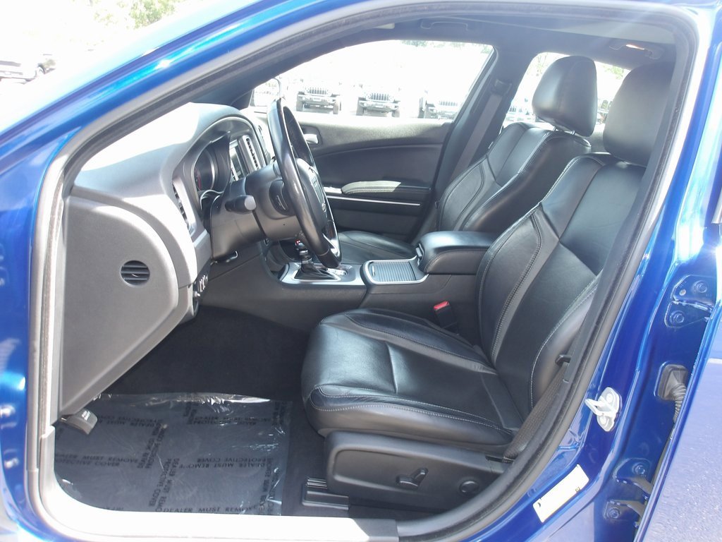 Used 2022 Dodge Charger SXT w/ Leather Interior Group image 11