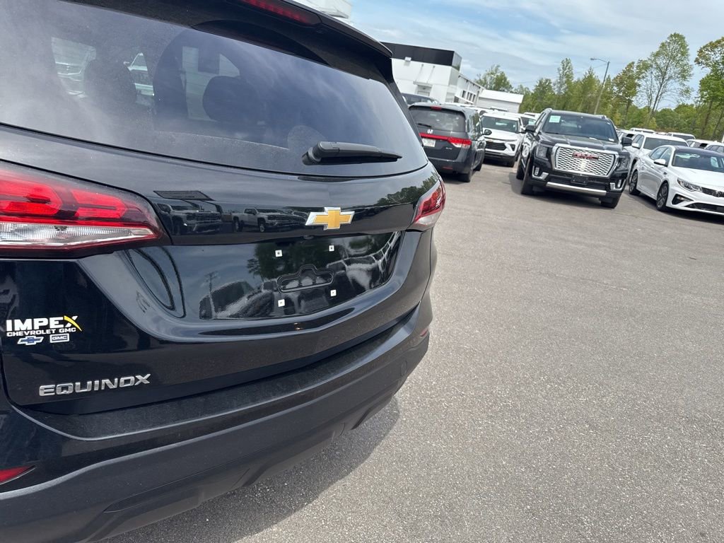Used 2024 Chevrolet Equinox LS w/ LS Convenience Package FWD image 29