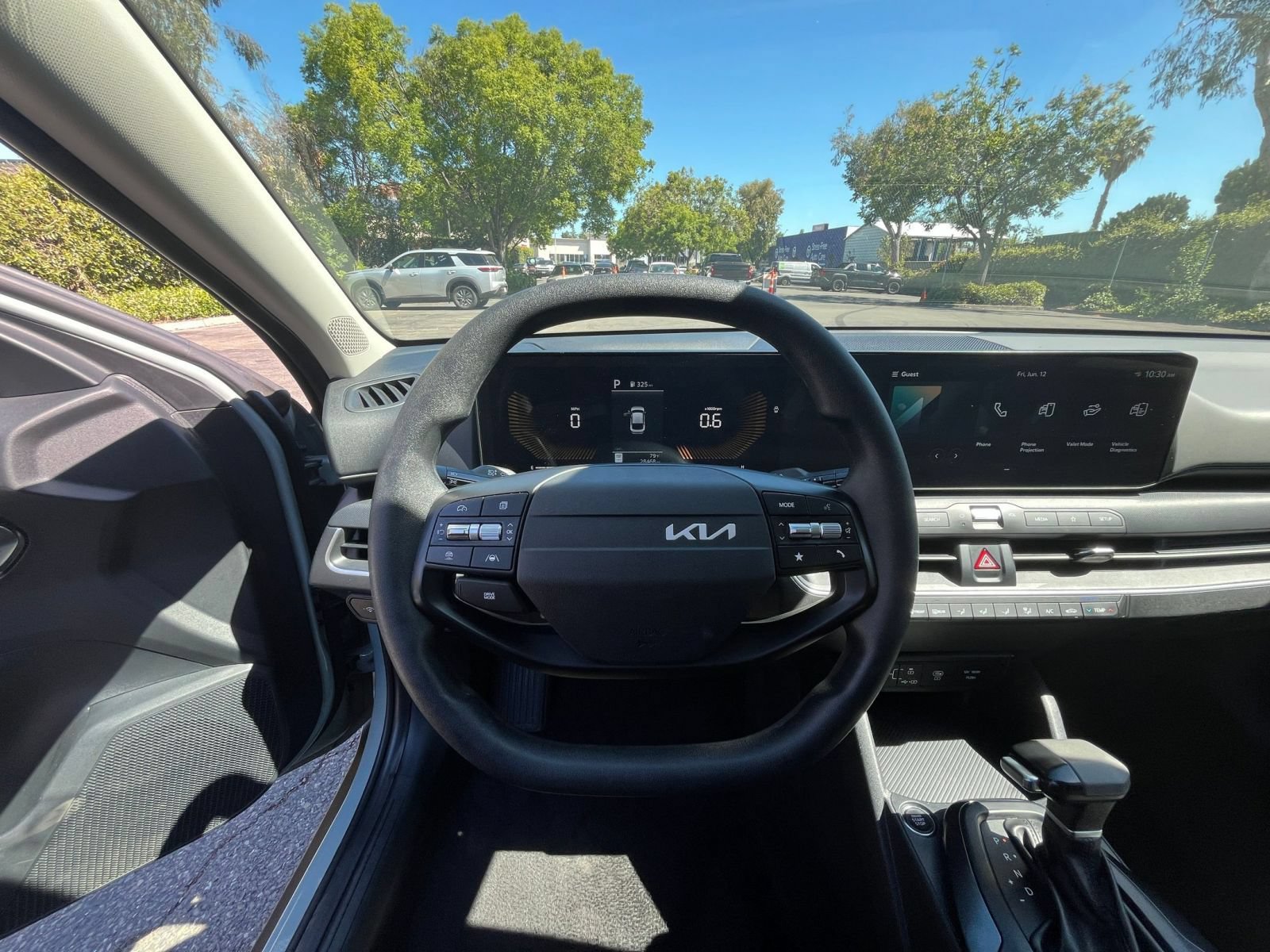 Used 2025 Kia K4 FWD image 33