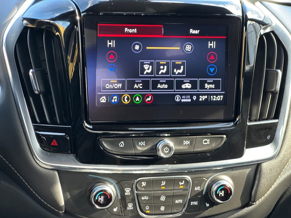 Used 2023 Chevrolet Traverse LT w/ LT Premium Package image 17