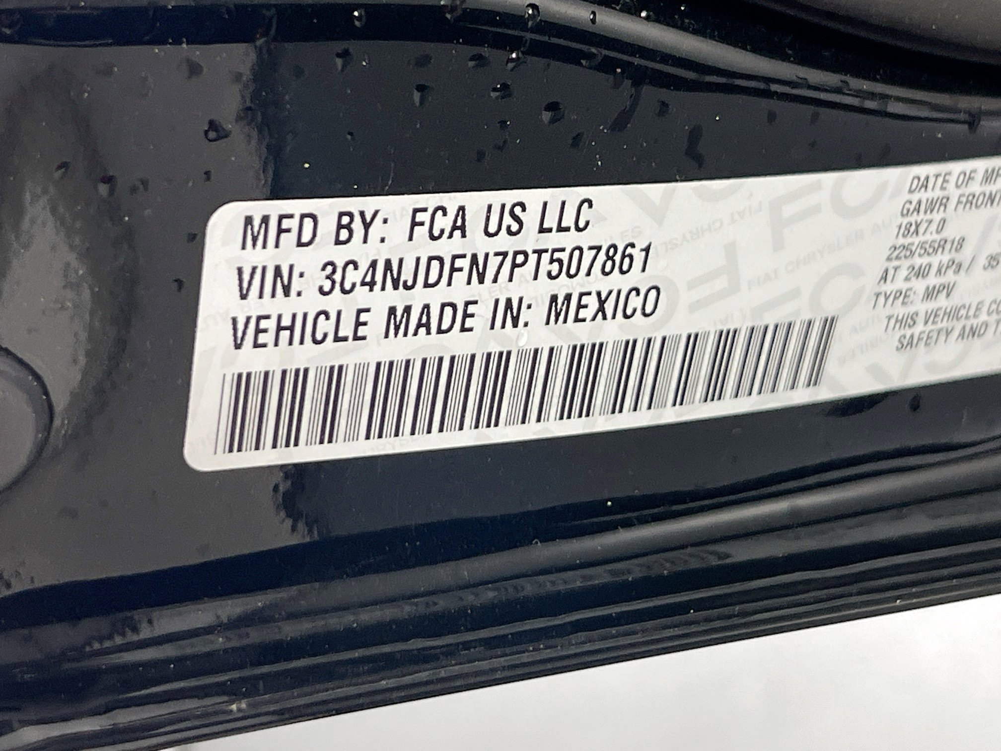 Used 2023 Jeep Compass Latitude w/ Sun and Sound Group AWD/4WD image 32