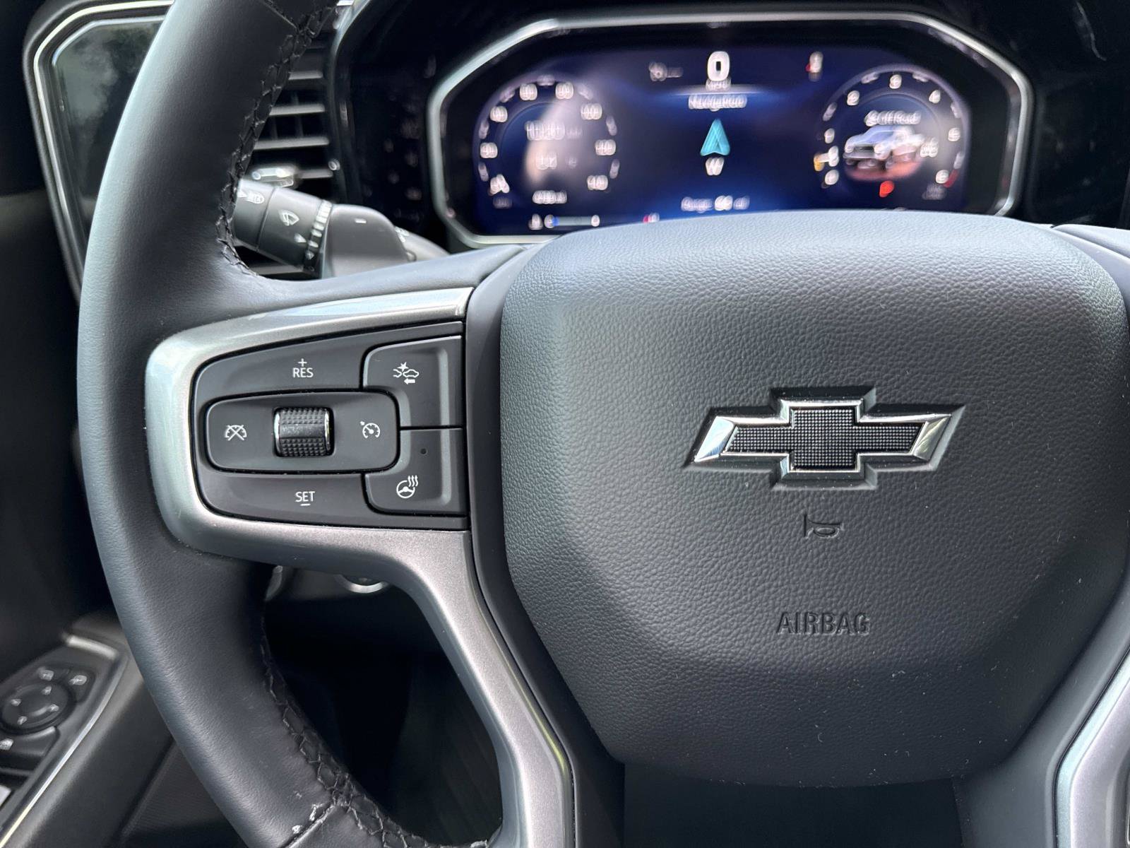 Used 2026 Chevrolet Silverado 1500 LT Trail Boss w/ Convenience Package II AWD/4WD image 15