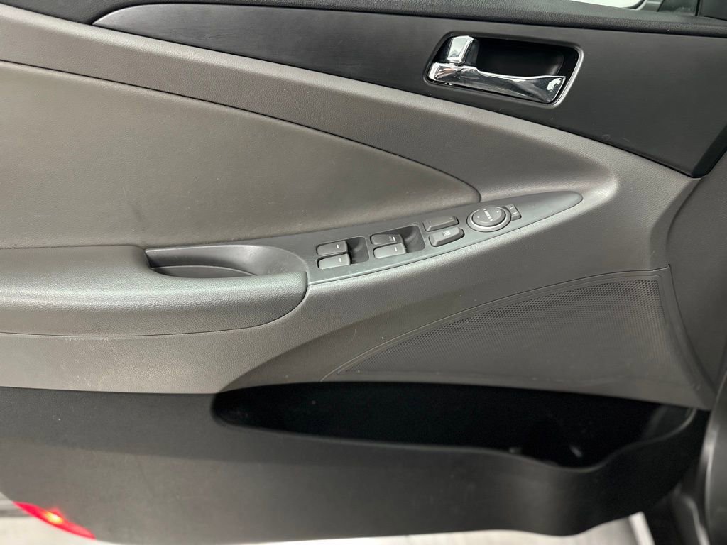 Used 2011 Hyundai Sonata GLS w/ Popular Equipment Pkg 2 FWD image 13