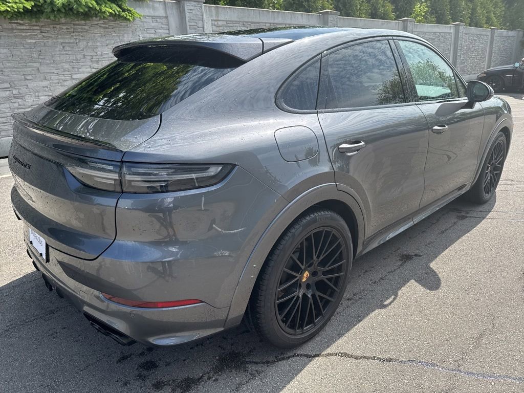 Used 2023 Porsche Cayenne GTS w/ Premium Package AWD/4WD image 6