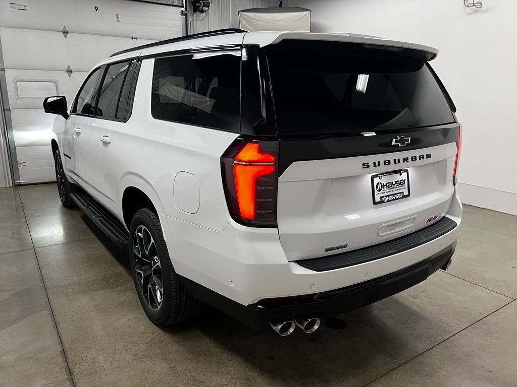 New 2026 Chevrolet Suburban RST w/ Comfort Package AWD/4WD image 7