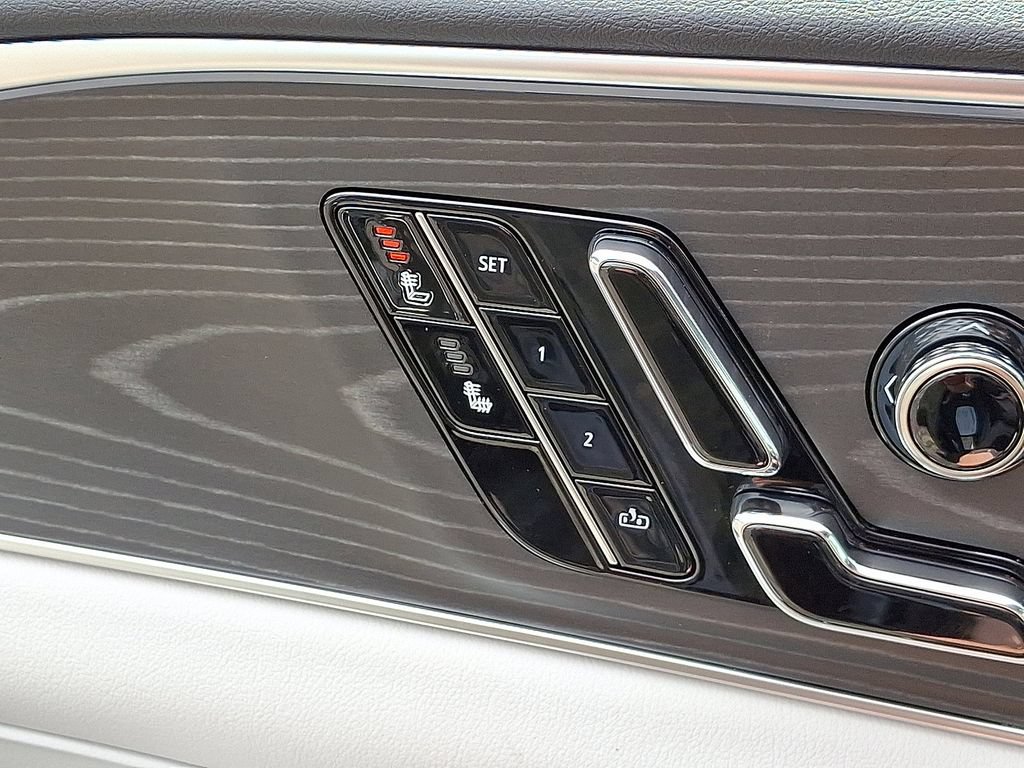 New 2025 Cadillac Lyriq Sport w/ LPO, Floor Liner Package AWD/4WD image 14