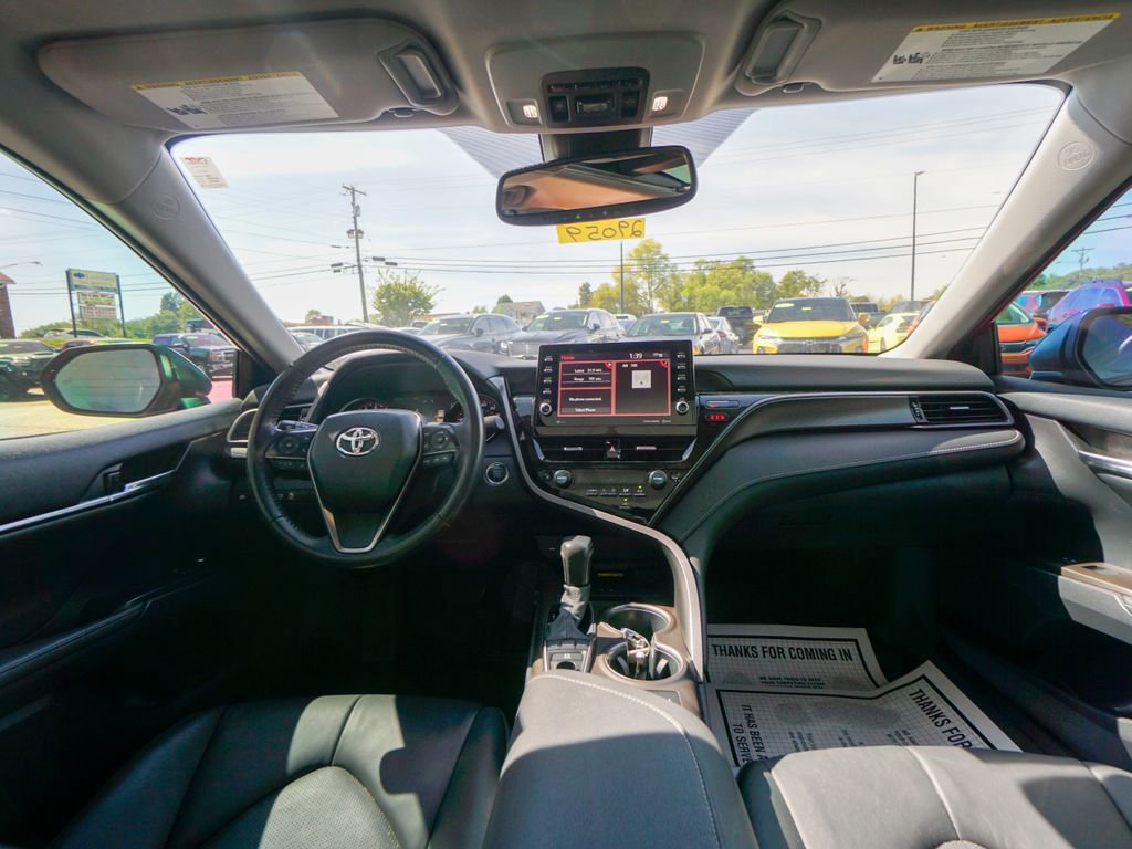 Used 2022 Toyota Camry XSE image 2