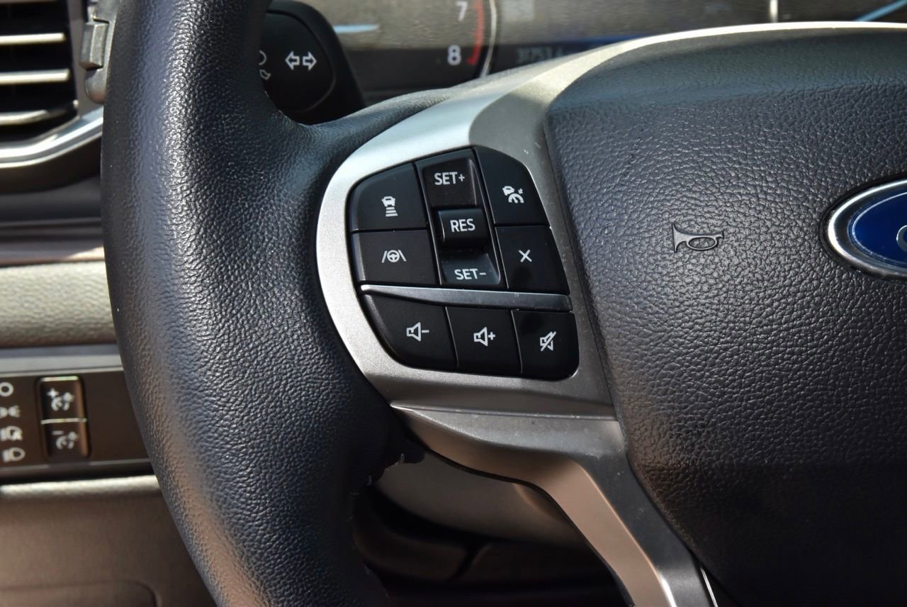 Used 2023 Ford Explorer Limited w/ Limited Technology Package RWD image 25