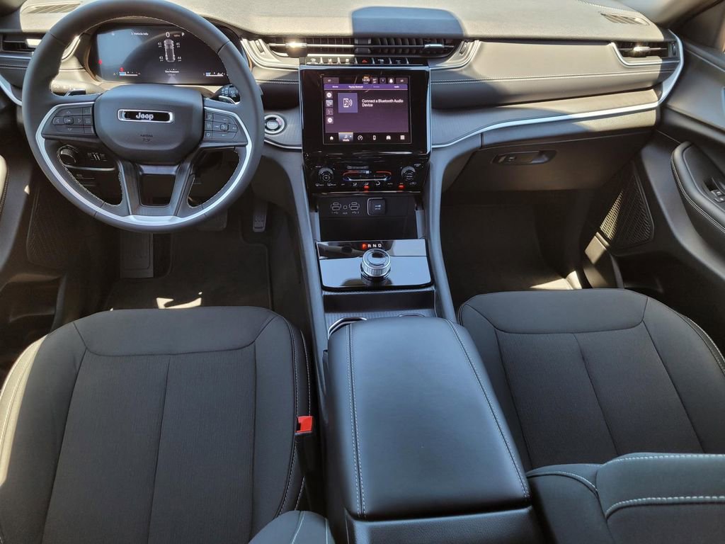 New 2024 Jeep Grand Cherokee Laredo X w/ Trailer Tow Package image 11