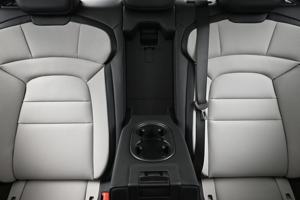 New 2026 Porsche Taycan 4S AWD/4WD image 21