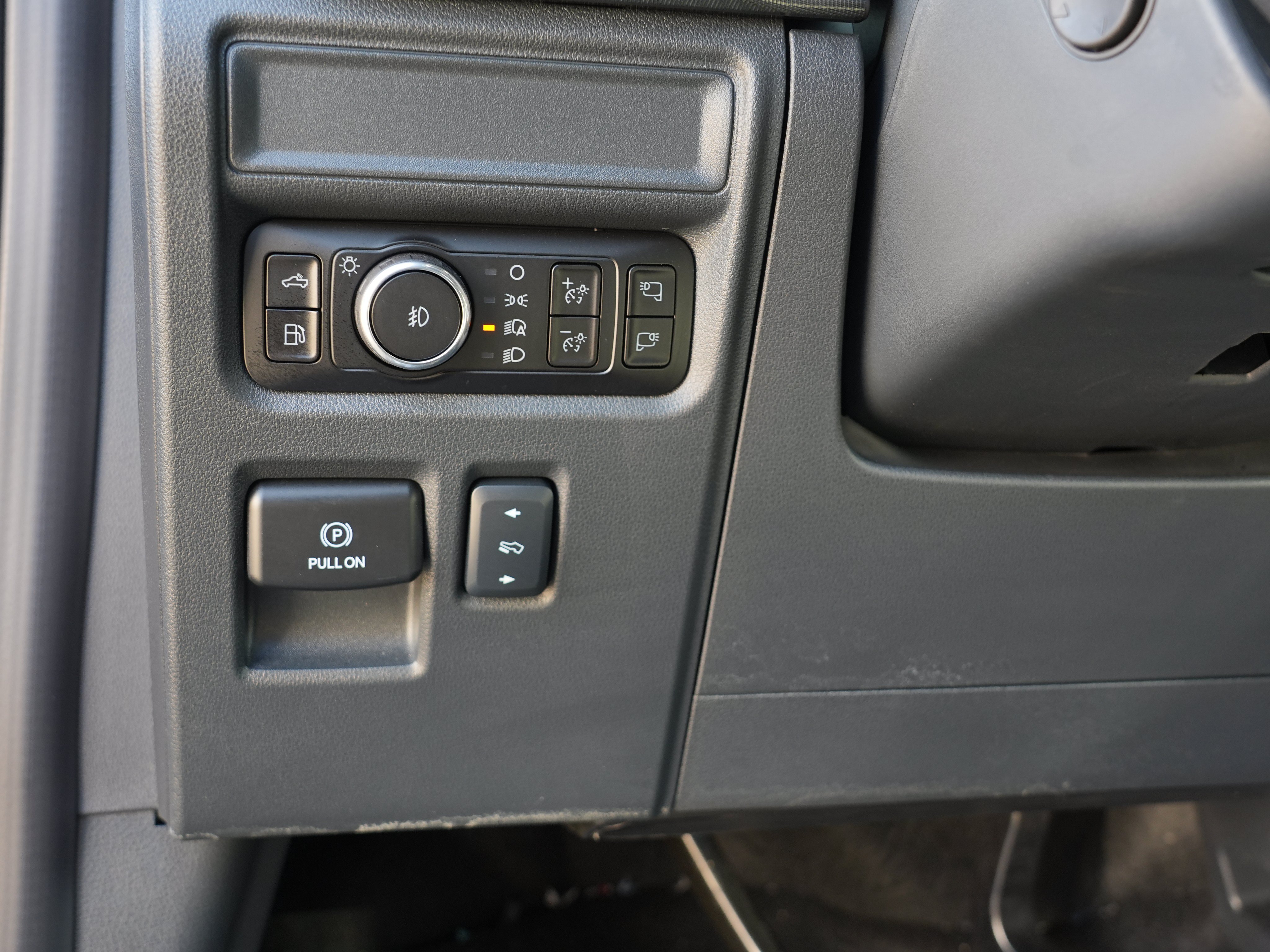Used 2025 Ford F150 Platinum AWD/4WD image 21