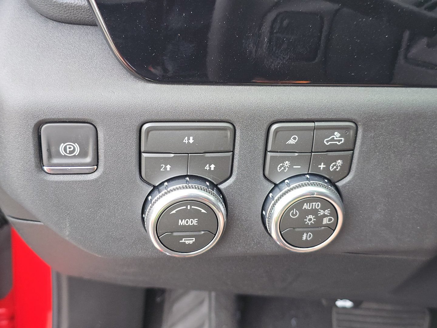 New 2026 GMC Sierra 2500 SLE AWD/4WD image 6
