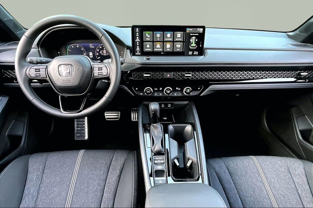 Used 2025 Honda Accord Sport image 7