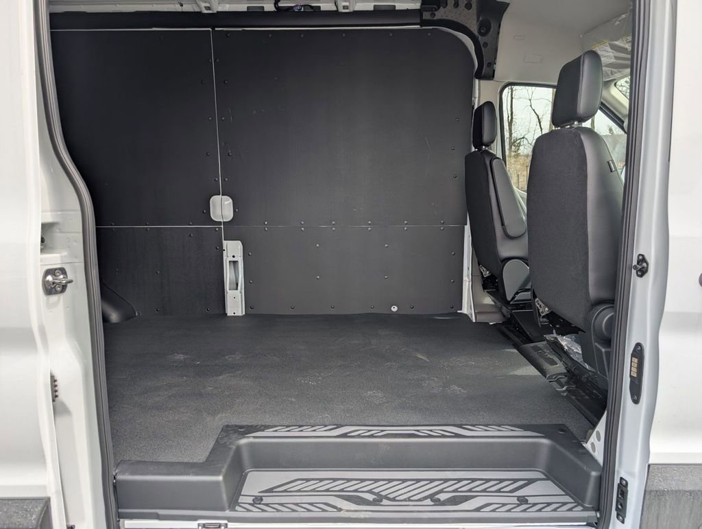 New 2026 Ford Transit 250 148 Medium Roof w/ Load Area Protection Package RWD image 22