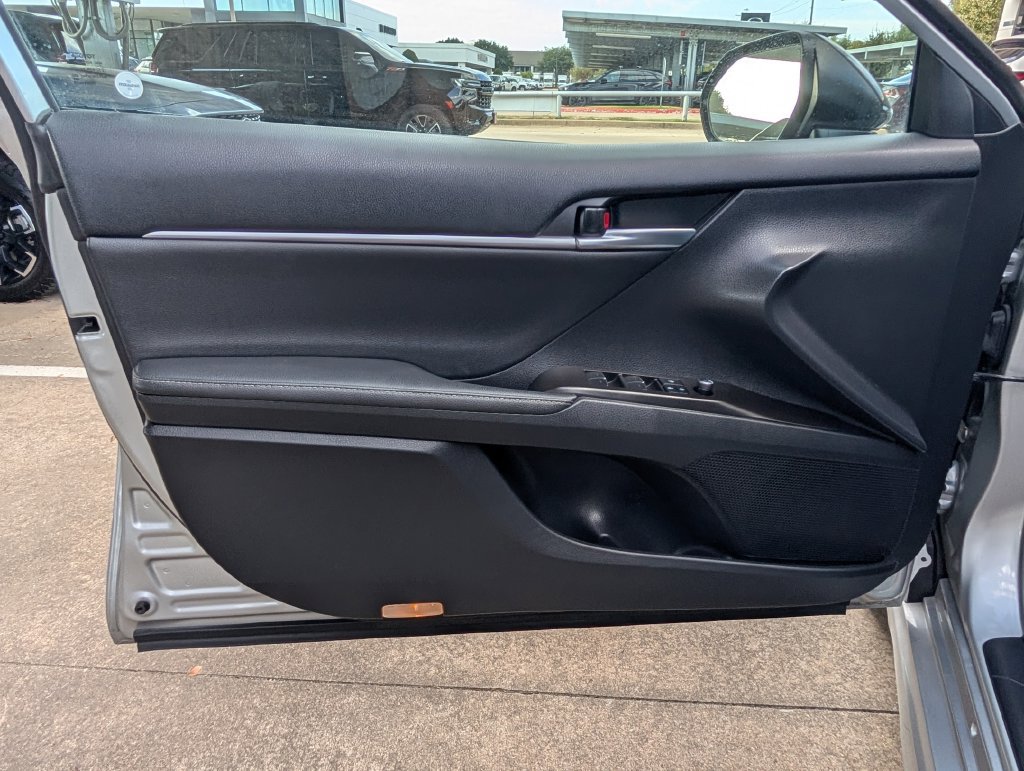 Used 2022 Toyota Camry XSE AWD/4WD image 15
