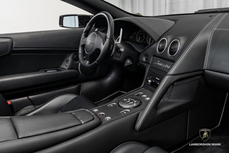 Used 2006 Lamborghini Murcielago Roadster image 55