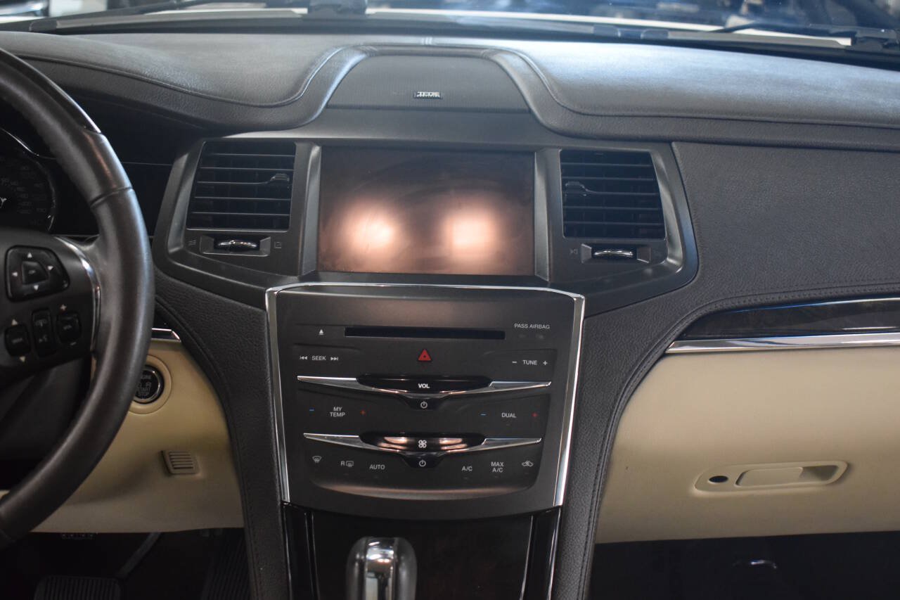 Used 2013 Lincoln MKS AWD image 44