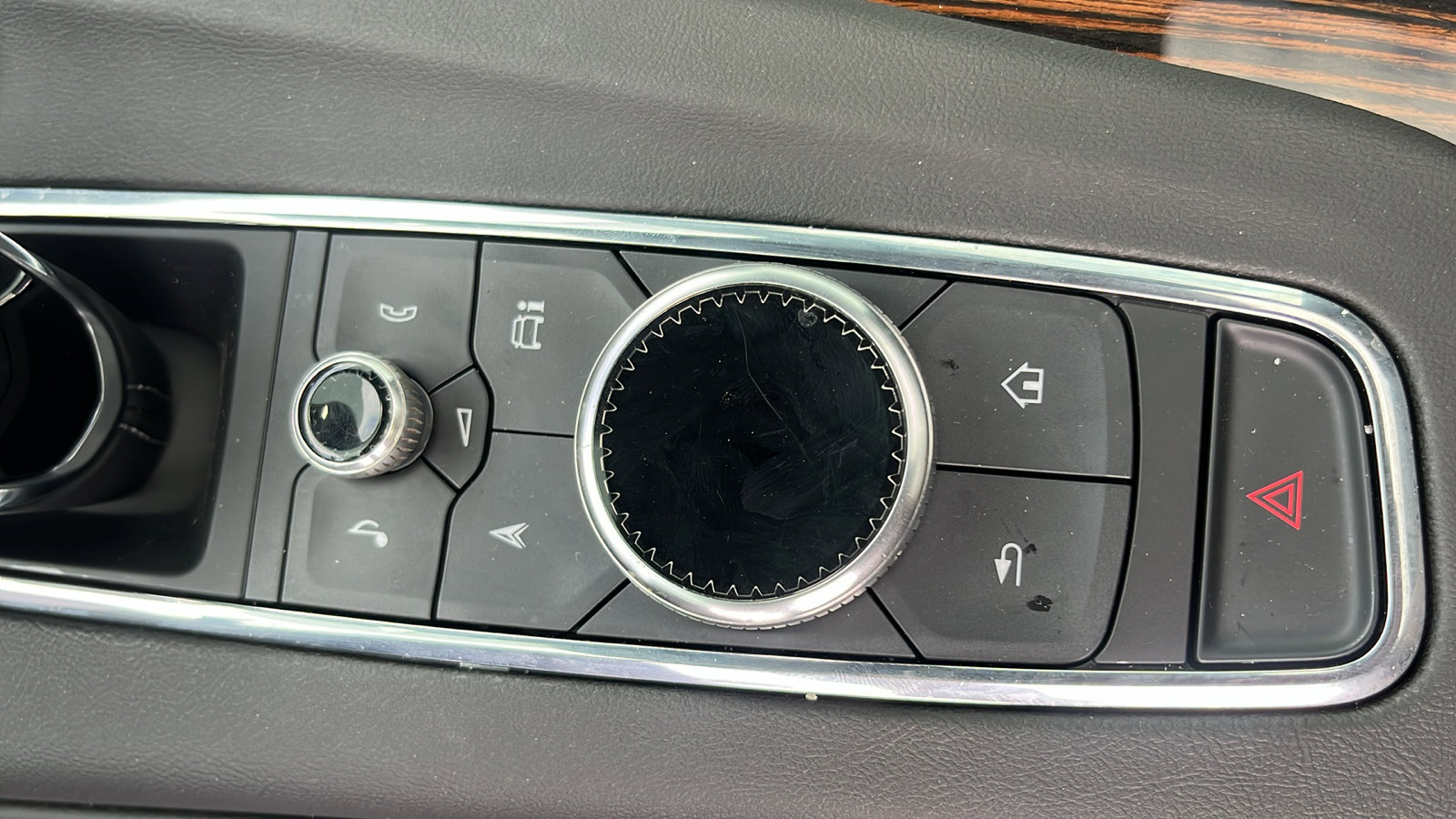 New 2024 Cadillac Escalade Premium Luxury image 33