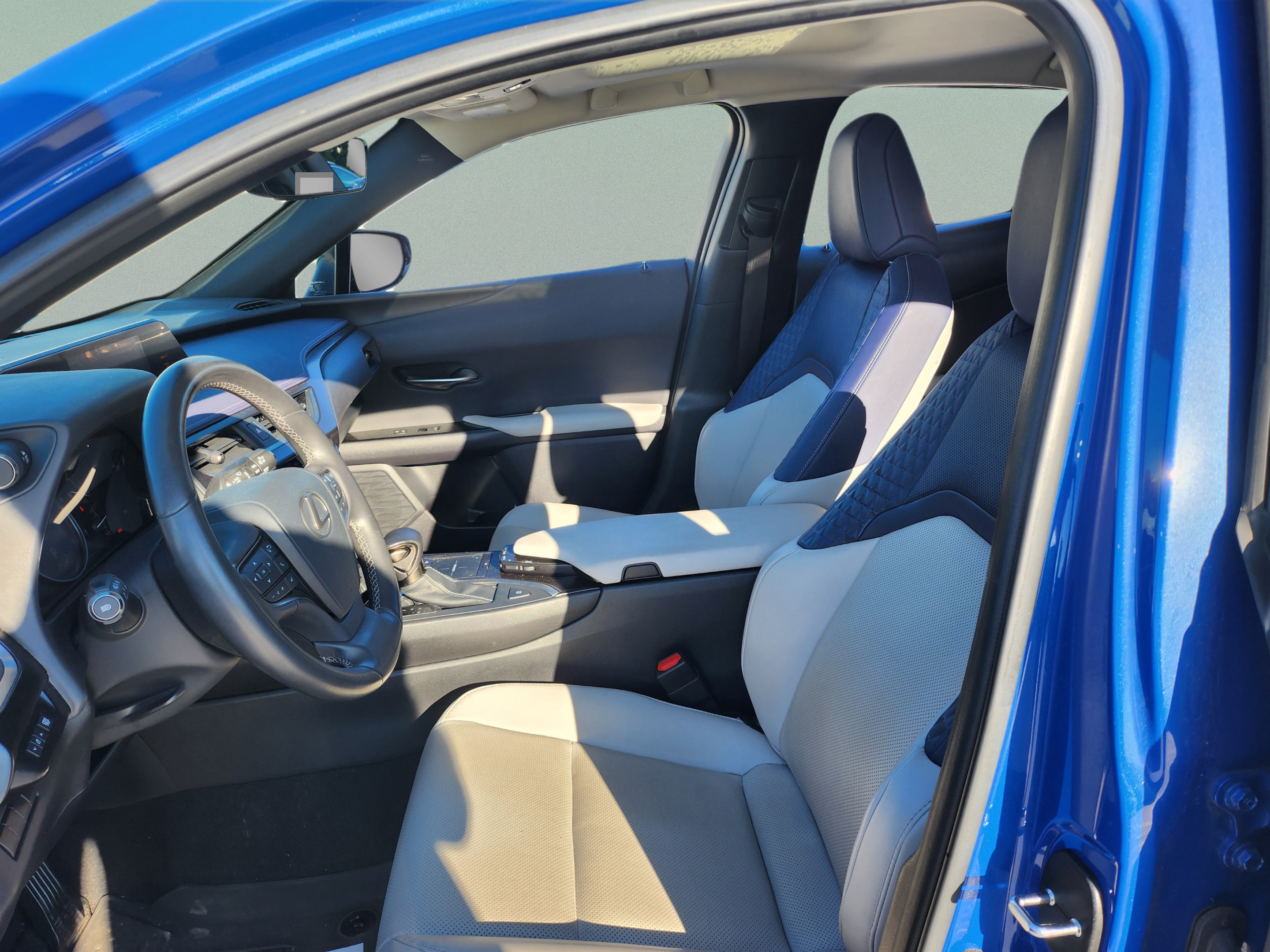 Certified 2022 Lexus UX 200 w/ Premium Package FWD image 10