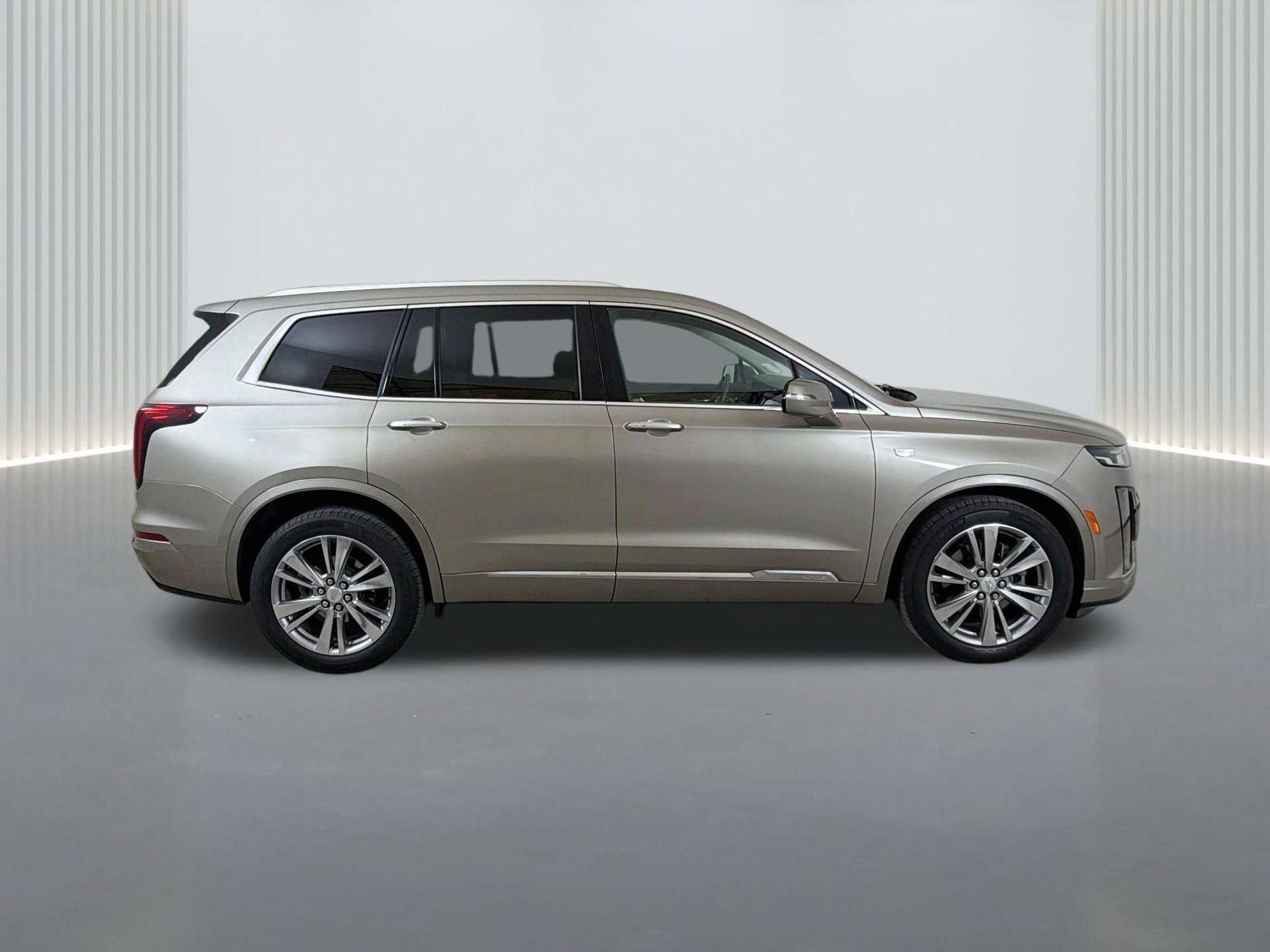 Used 2023 Cadillac XT6 Premium Luxury FWD image 7