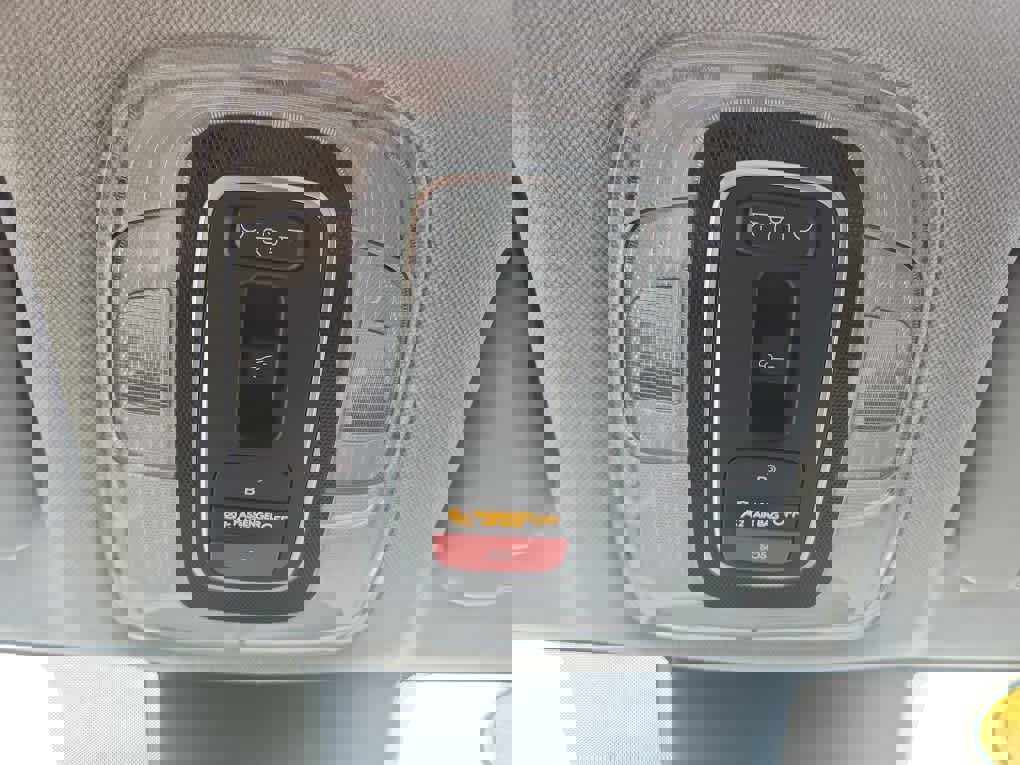 Used 2024 Hyundai Elantra SEL w/ Convenience Package image 33