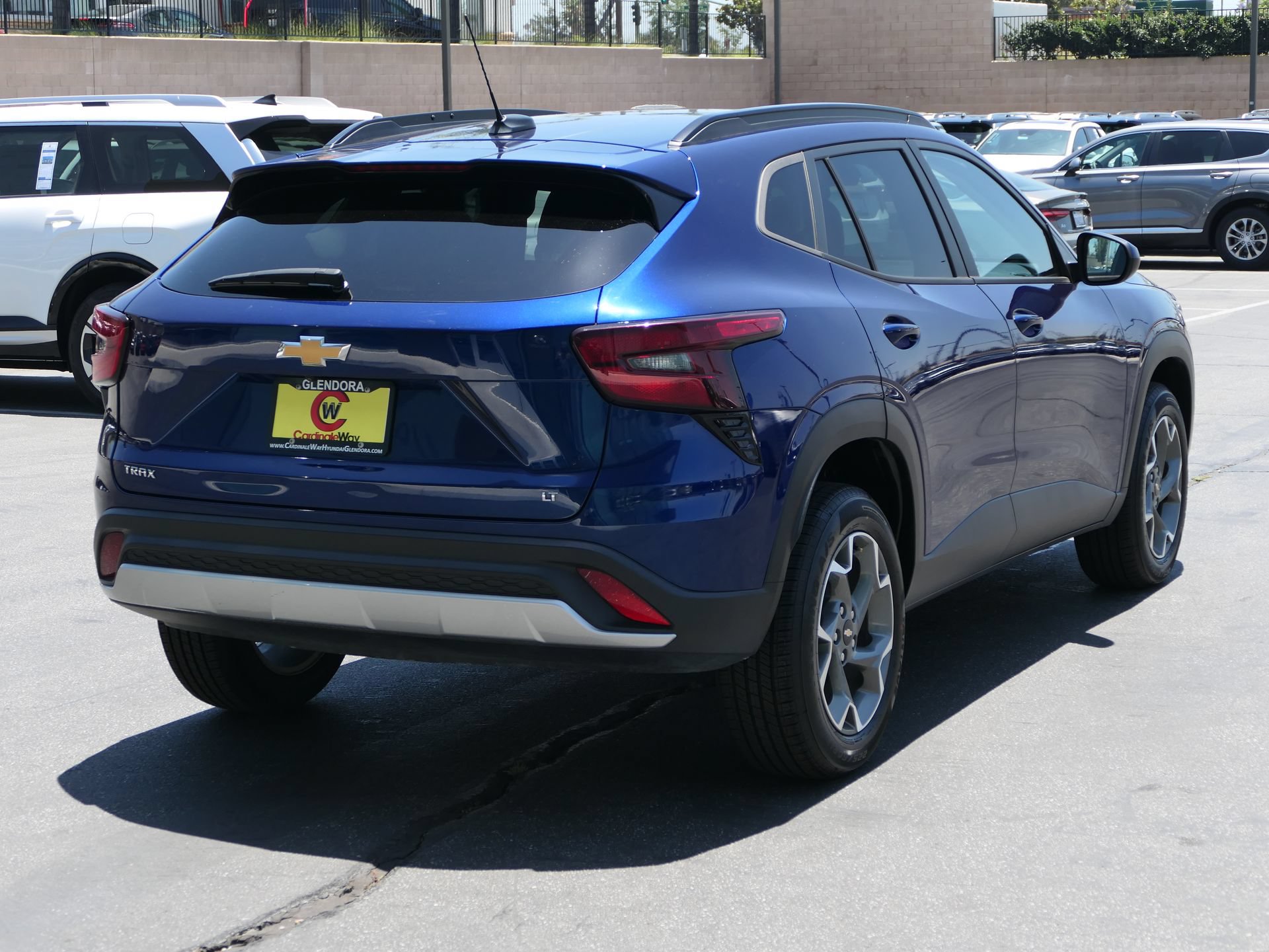Used 2024 Chevrolet Trax LT FWD image 3