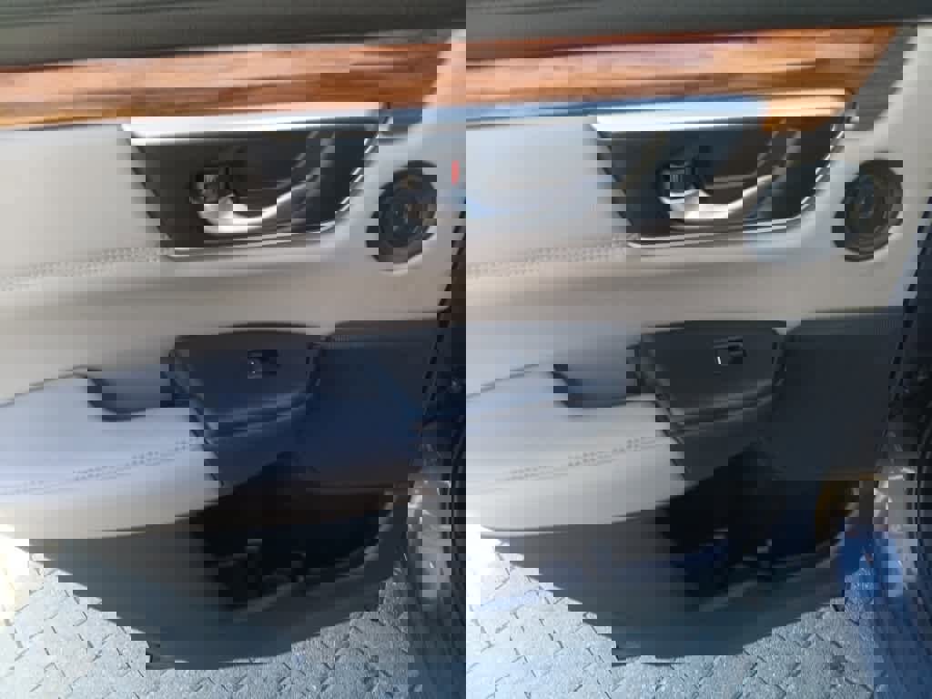 Used 2022 Honda CR-V Touring image 20