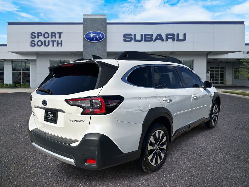 Used 2023 Subaru Outback Limited image 3